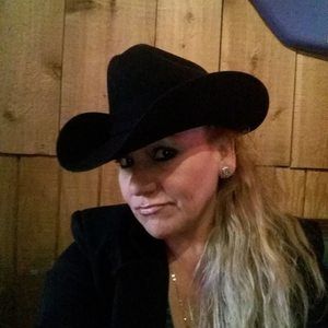 Meet your Posher, Rosa